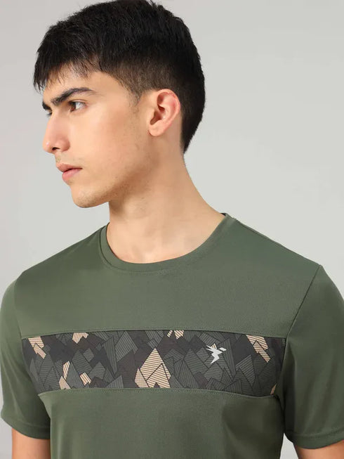 Men Printed Slim Fit Crew Neck T-shirt with TECHNO COOL+