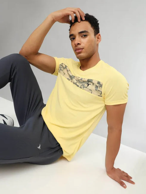 Men Printed Slim Fit Crew Neck T-shirt with TECHNO COOL+