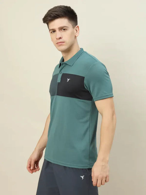 Men Colorblock Slim Fit Polo T-shirt with TECHNO COOL+