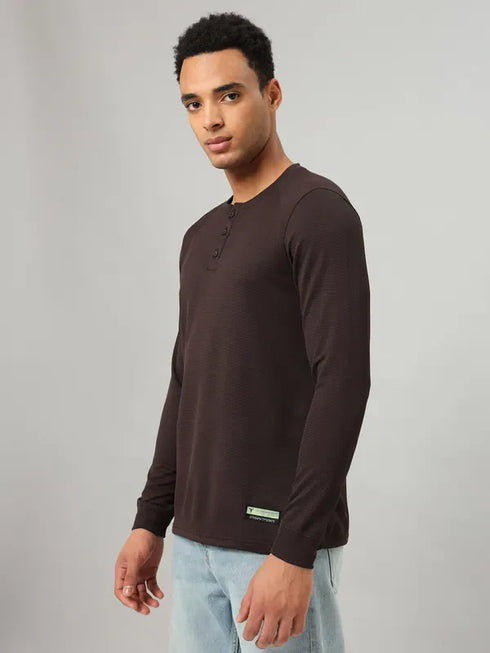 Men Self Design Slim Fit Henley Neck T-shirt with MATPIQ