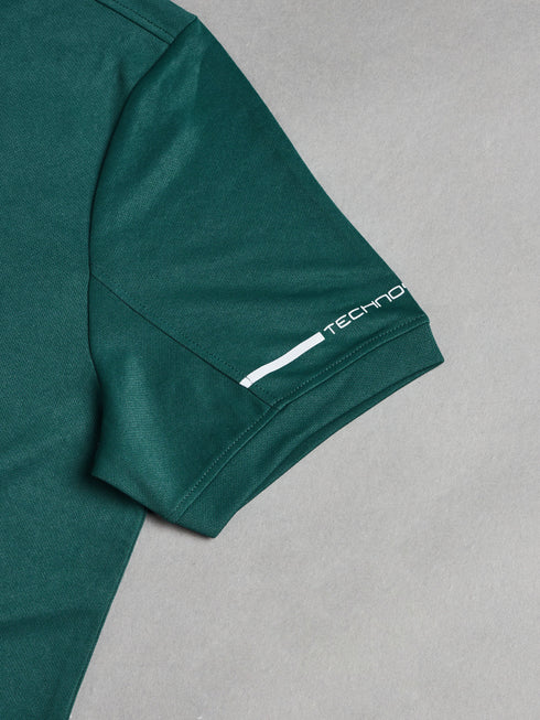 Men Solid Slim Fit Polo T-shirt with TECHNO COOL+