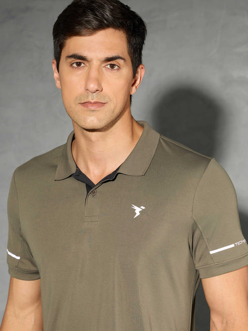 Men Solid Slim Fit Polo T-shirt with TECHNO COOL+