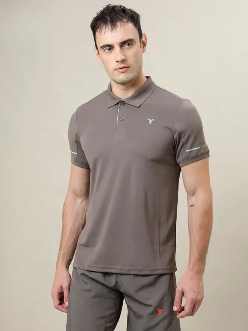 Men Solid Slim Fit Polo T-shirt with TECHNO COOL+