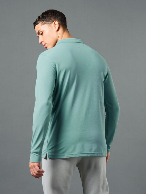 Men Solid Slim Fit Polo Sports T-shirt with MATPIQ