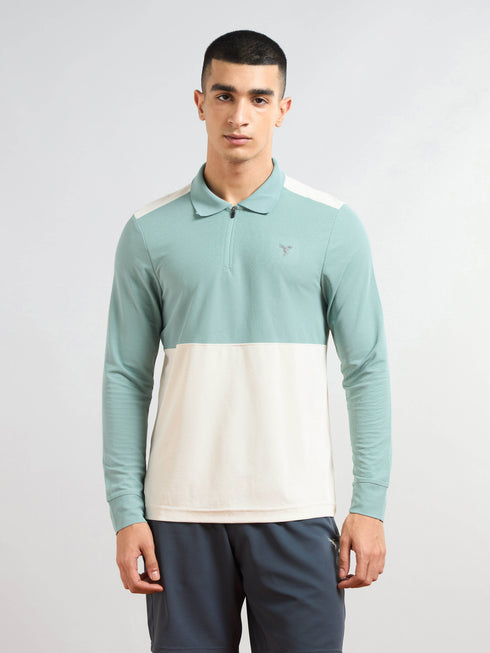 Men Colorblock Slim Fit Polo T-shirt with MATPIQ