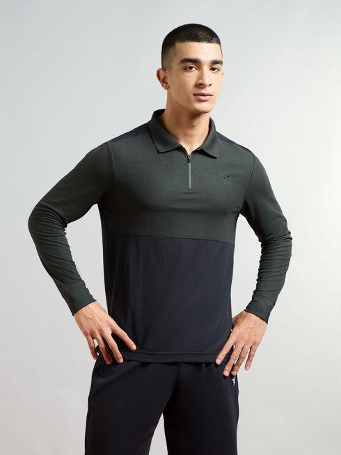 Men Colorblock Slim Fit Polo T-shirt with MATPIQ