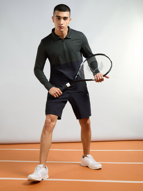 Men Colorblock Slim Fit Polo T-shirt with MATPIQ