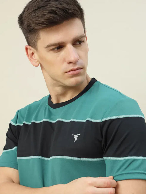 Men Colorblock Slim Fit Crew Neck T-shirt with TECHNO COOL+