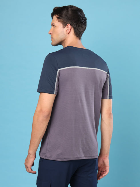 Men Colorblock Slim Fit Crew Neck T-shirt with TECHNO COOL+