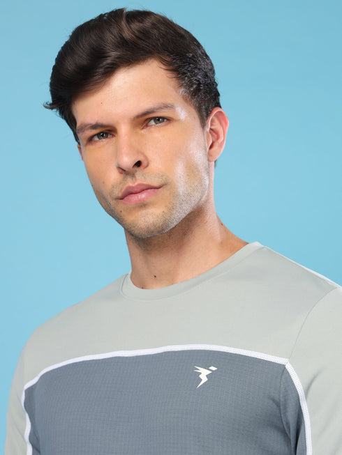 Men Colorblock Slim Fit Crew Neck T-shirt with TECHNO COOL+
