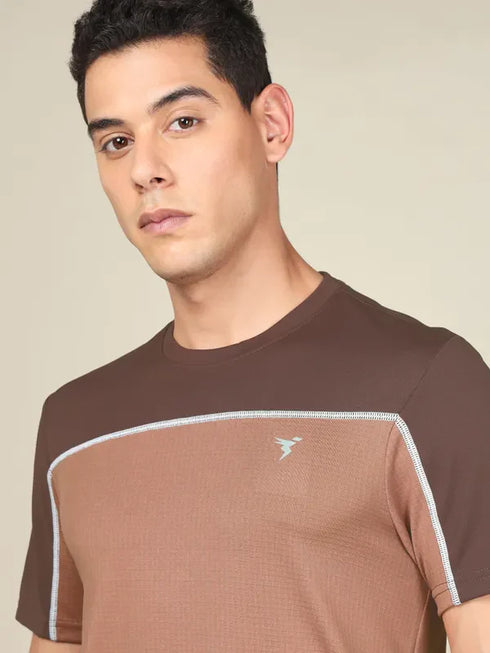 Men Colorblock Slim Fit Crew Neck T-shirt with TECHNO COOL+