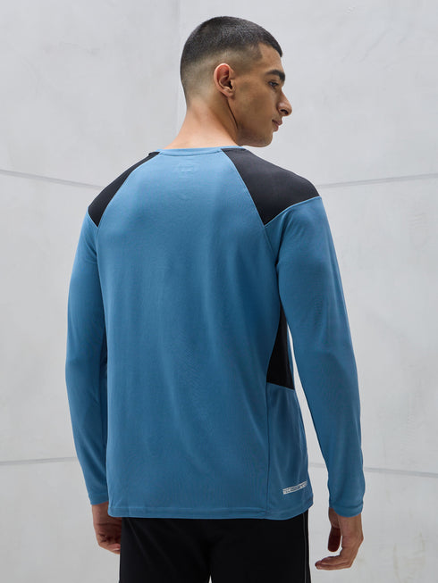 Men Colorblock Slim Fit Crew Neck T-shirt with TECHNO COOL+