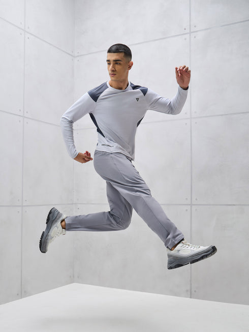 Men Colorblock Slim Fit Crew Neck T-shirt with TECHNO COOL+