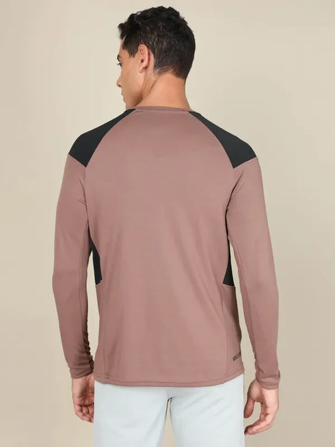 Men Colorblock Slim Fit Crew Neck T-shirt with TECHNO COOL+