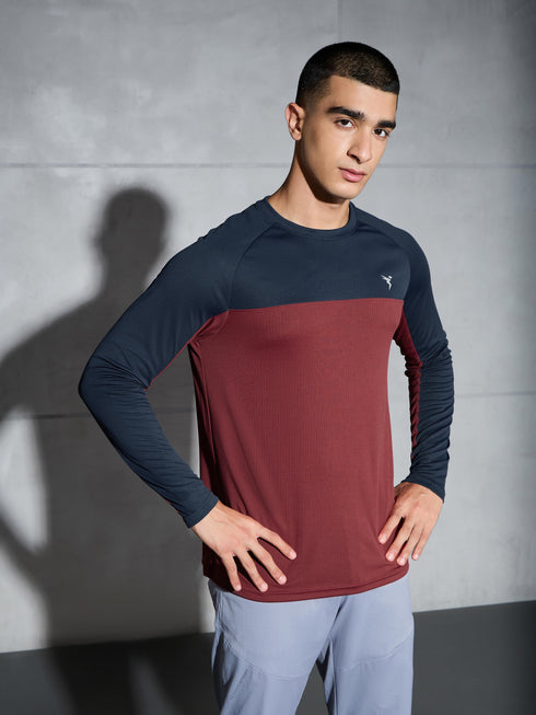 Men Colorblock Slim Fit Crew Neck T-shirt with TECHNO COOL+