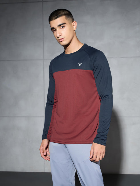 Men Colorblock Slim Fit Crew Neck T-shirt with TECHNO COOL+
