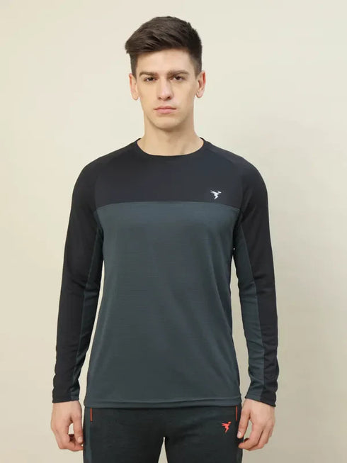 Men Colorblock Slim Fit Crew Neck T-shirt with TECHNO COOL+