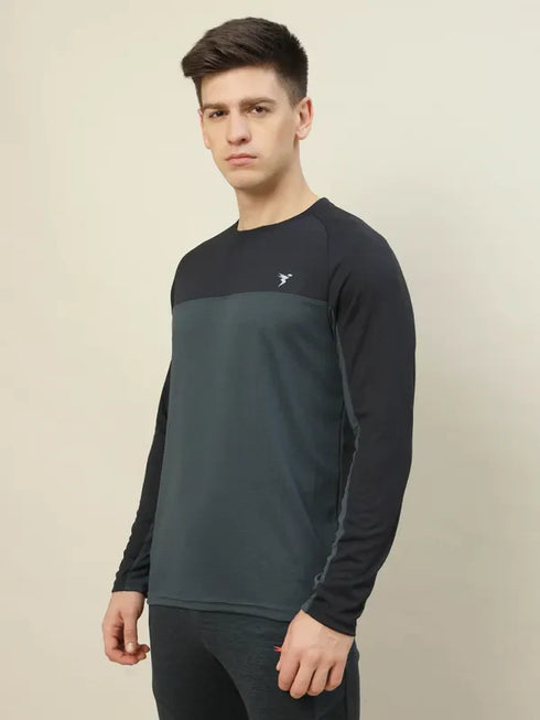 Men Colorblock Slim Fit Crew Neck T-shirt with TECHNO COOL+