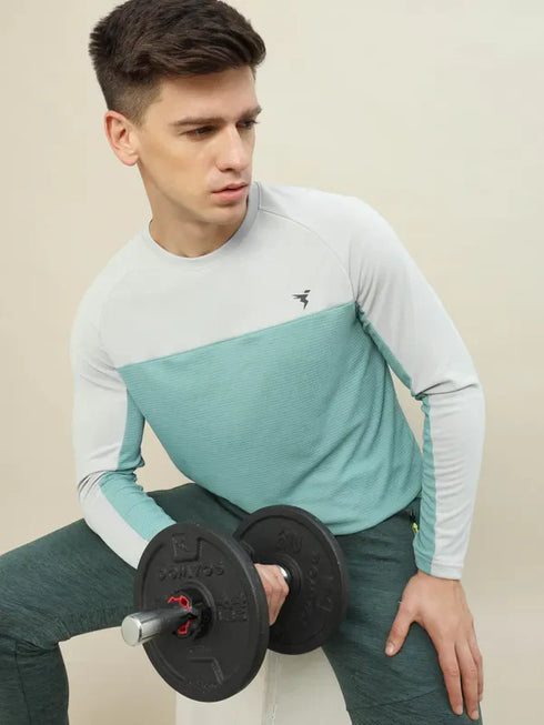 Men Colorblock Slim Fit Crew Neck T-shirt with TECHNO COOL+