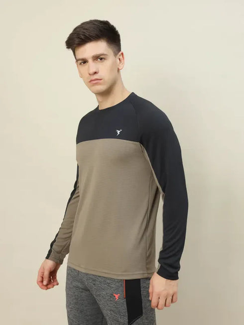 Men Colorblock Slim Fit Crew Neck T-shirt with TECHNO COOL+