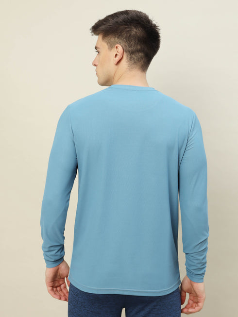 Men Colorblock Slim Fit T-shirt with MATPIQ
