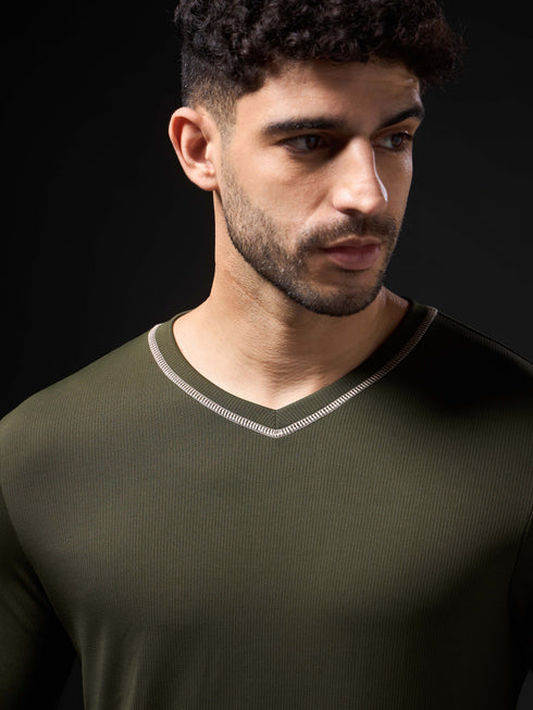 Men Solid Slim Fit V Neck Sports T-shirt with TECHNOCOOL+