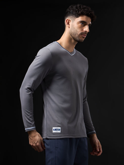 Men Solid Slim Fit V Neck Sports T-shirt with TECHNOCOOL+