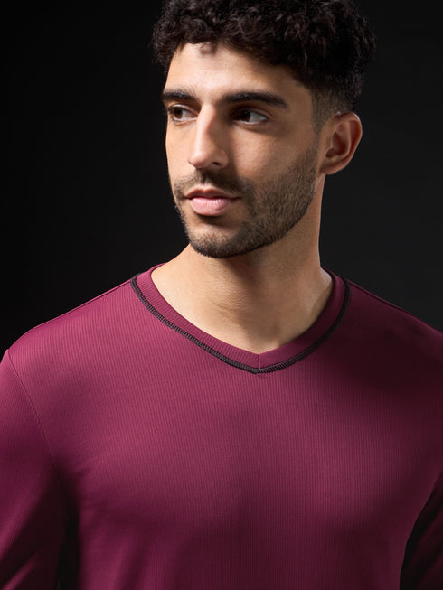 Men Solid Slim Fit V Neck Sports T-shirt with TECHNOCOOL+
