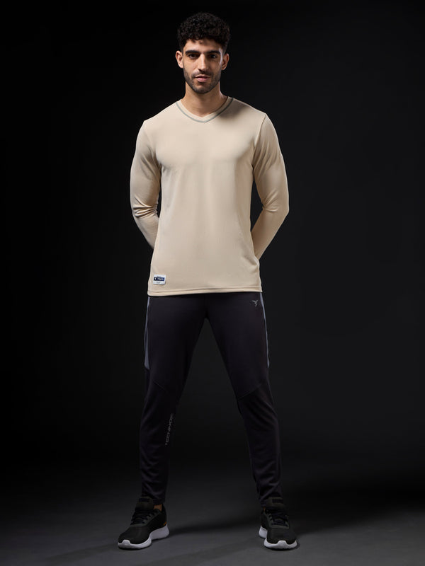 Men Solid Slim Fit V Neck Sports T-shirt with TECHNOCOOL+