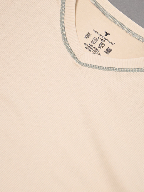 Men Solid Slim Fit V Neck Sports T-shirt with TECHNOCOOL+