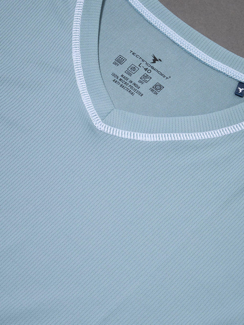 Men Solid Slim Fit V Neck Sports T-shirt with TECHNOCOOL+