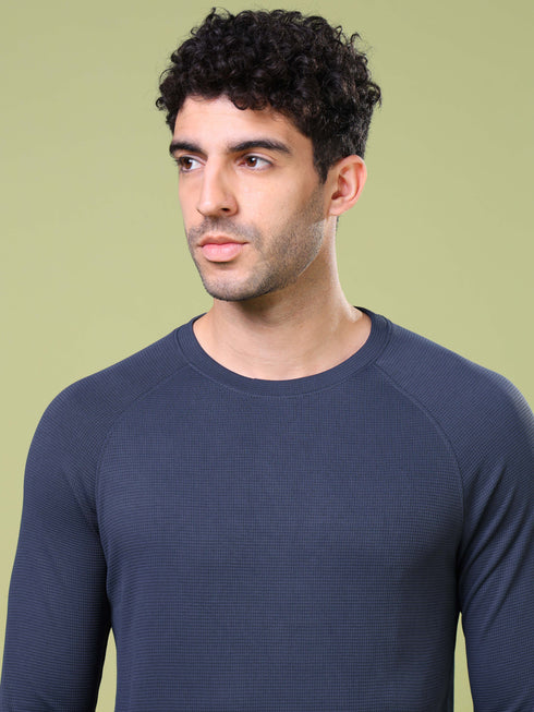 Men Cubic Melange Slim Fit Round Neck T-shirt with TECHNOCOOL+