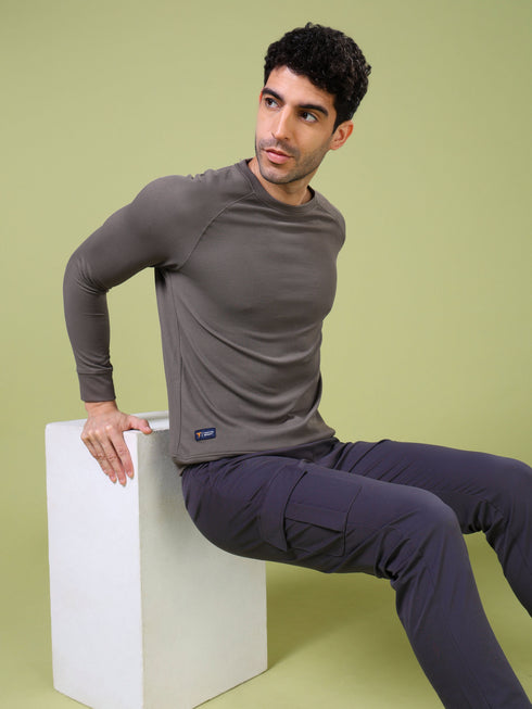 Men Cubic Melange Slim Fit Round Neck T-shirt with TECHNOCOOL+
