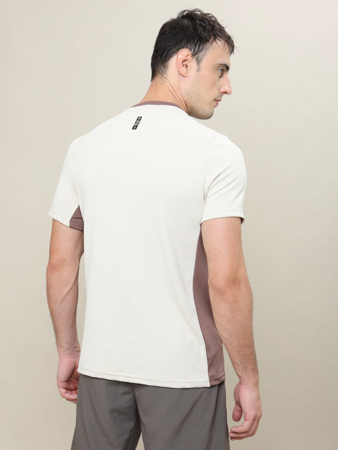 Men Colorblock Slim Fit Crew Neck T-shirt with TECHNO COOL+