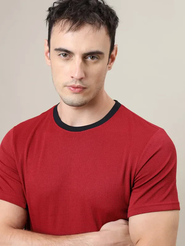 Men Colorblock Slim Fit Crew Neck T-shirt with TECHNO COOL+