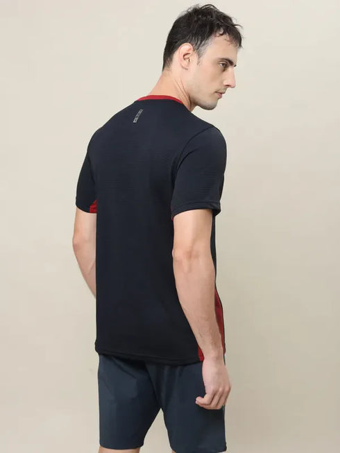 Men Colorblock Slim Fit Crew Neck T-shirt with TECHNO COOL+