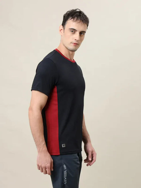 Men Colorblock Slim Fit Crew Neck T-shirt with TECHNO COOL+