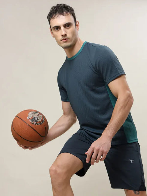Men Colorblock Slim Fit Crew Neck T-shirt with TECHNO COOL+