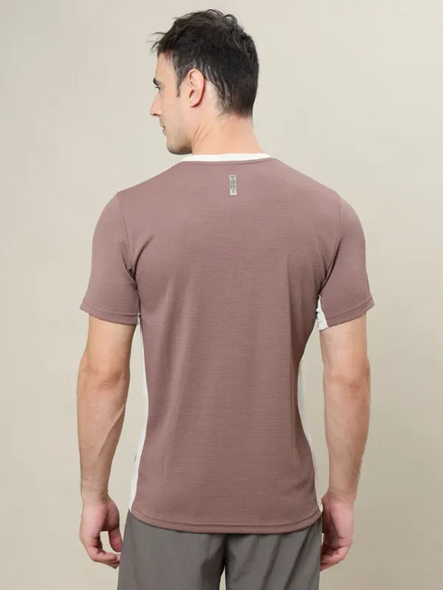 Men Colorblock Slim Fit Crew Neck T-shirt with TECHNO COOL+