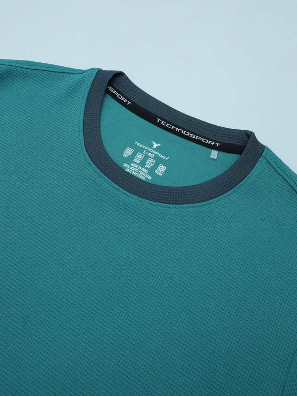 Men Colorblock Slim Fit Crew Neck T-shirt with TECHNO COOL+