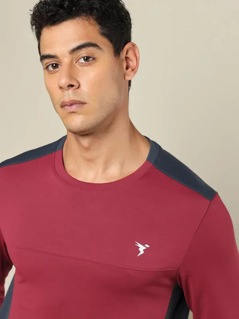 Men Colorblock Slim Fit Crew Neck T-shirt with TECHNO COOL+