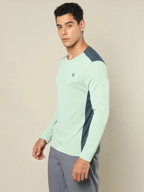 Men Colorblock Slim Fit Crew Neck T-shirt with TECHNO COOL+