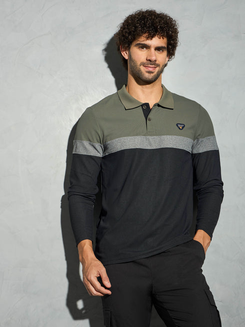 Men Colorblock Slim Fit Polo T-shirt with MATPIQ