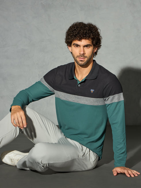 Men Colorblock Slim Fit Polo T-shirt with MATPIQ