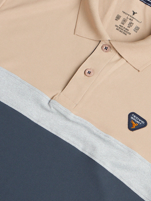 Men Colorblock Slim Fit Polo T-shirt with MATPIQ