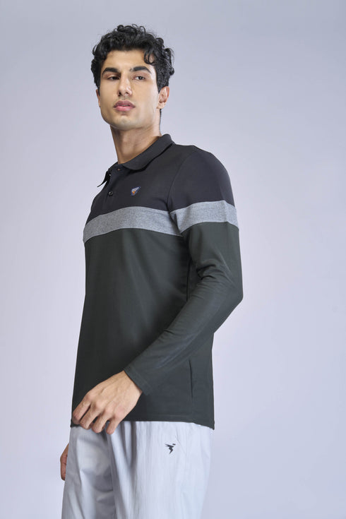 Men Colorblock Slim Fit Polo T-shirt with MATPIQ