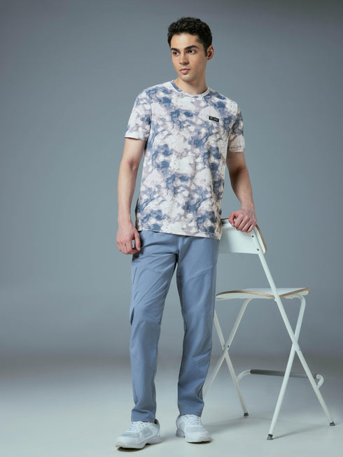 Men Abstract Print Slim Fit Crew Neck T-shirt with TECHNO COOL+