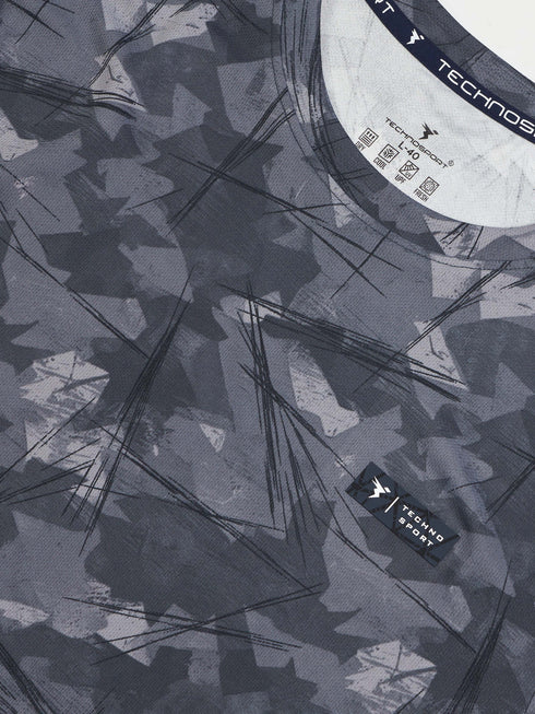 Men Abstract Print Slim Fit Crew Neck T-shirt with TECHNO COOL+