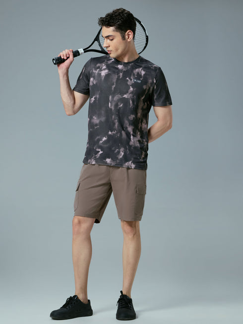 Men Abstract Print Slim Fit Crew Neck T-shirt with TECHNO COOL+