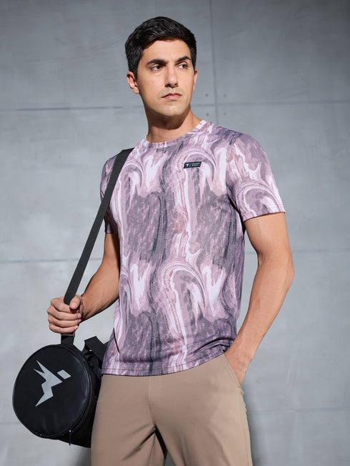 Men Abstract Print Slim Fit Crew Neck T-shirt with TECHNO COOL+